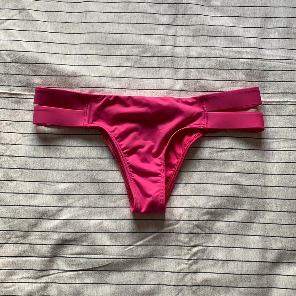 2/$15 Abercrombie Pink Bikini Bottom XS